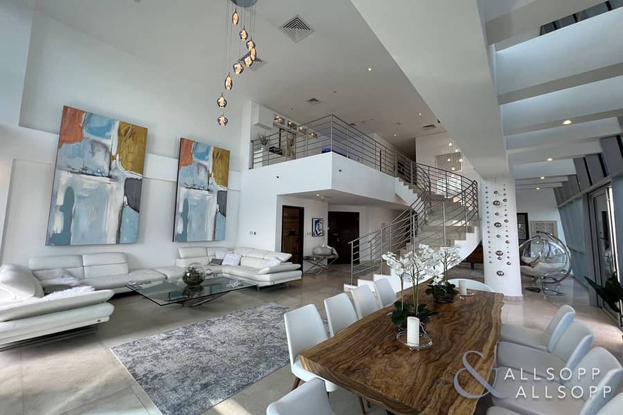 Stunning Duplex | Marina Views | Vacant Stunning Duplex | Marina Views | Vacant