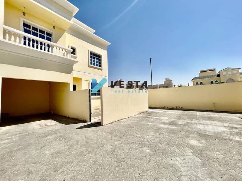 Fully maintained 7 bed room  Villa in compound  ready