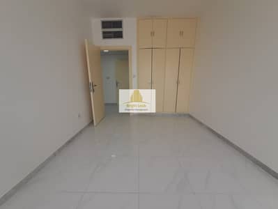 2 Bedroom Flat for Rent in Al Muroor, Abu Dhabi - Charming Offer! 2BHK apartment with Balcony in 60,000/ year in 4 payments