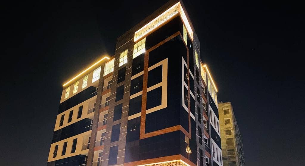 For excellence and tranquility, annual apartments of two rooms and a hall and 3 rooms and a hall in Al-Rawdah, a new building, the first inhabitant, s