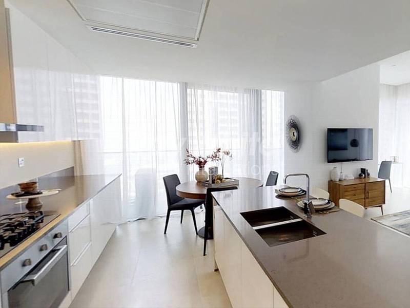 Spacious 3 BR Spacious 3 BR