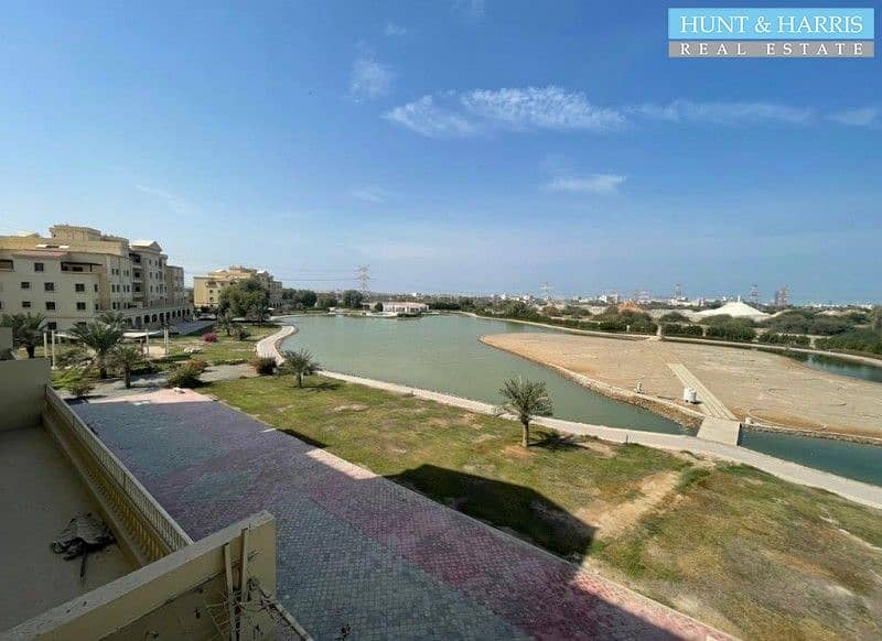 Perfect Investment - Nice Lagoon View - Leasehold