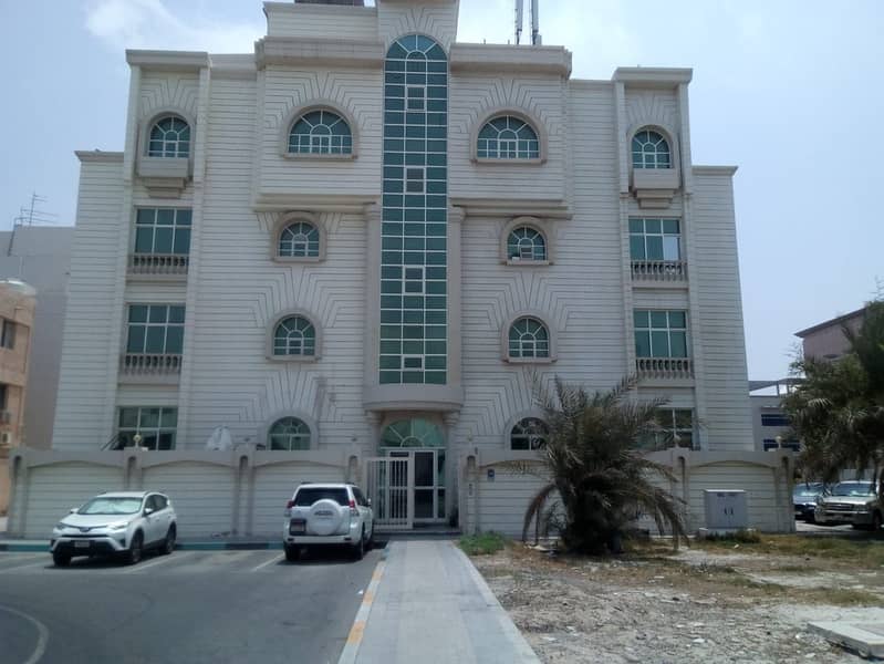 Здание в Аль Манасир, 14000000 AED - 5210439