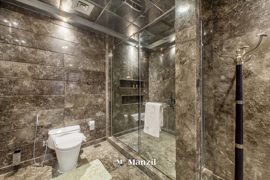 31 Bathroom Area