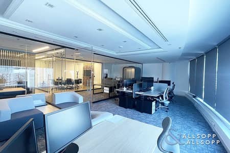 Office for Sale in Business Bay, Dubai - Higher Floor | Canal Views | Good Fit Office