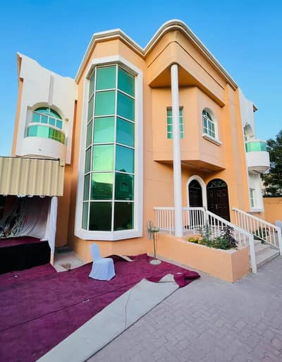 Villa for rent in Al Mowaihat, a large area, personal finishing, a great location, and a reasonable price for everyone