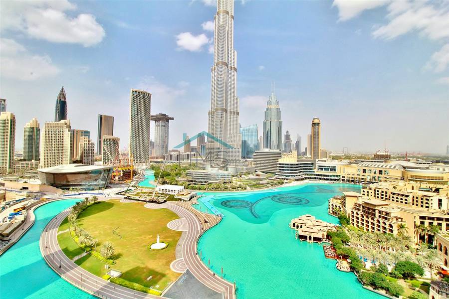 Residences | Full Fountain + Khalifa View