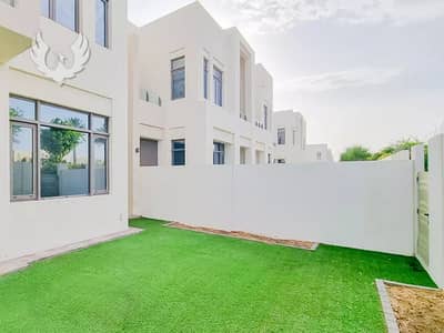 3 Bedroom Villa for Sale in Reem, Dubai - Well Presented End J Type Close to Pool and Park