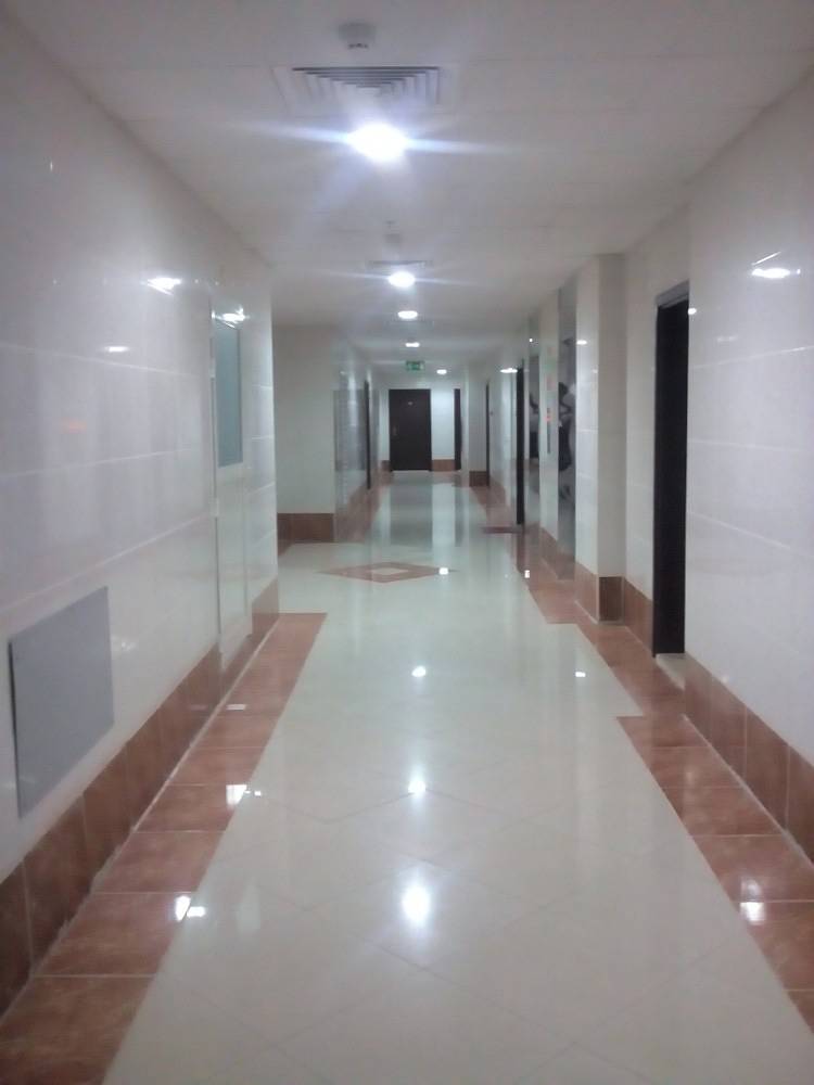 Spacious Flat close to Metro Station ( 1BR Rent Only 47k in 4 Cheques ) Call