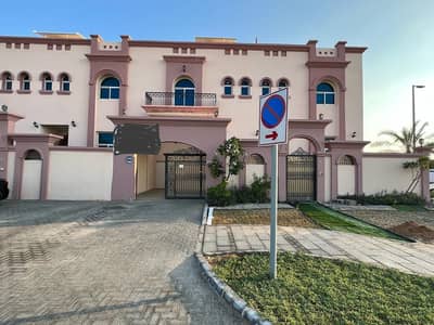 5 Bedroom Villa for Rent in Khalifa City, Abu Dhabi - High Quality Finishing 5 BHK Villa Separate Entrance + Garden  & Maids Room + BackYard. .