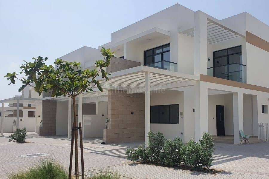 Limited Units | Park Facing | Sign Mou Today ! Limited Units | Park Facing | Sign Mou Today !