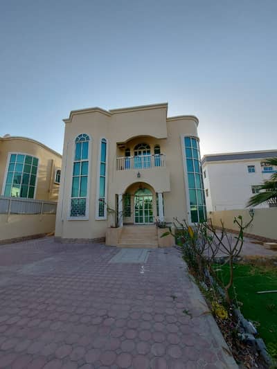Villa for rent, electricity to a citizen in the Al Rawda 1 area in Ajman