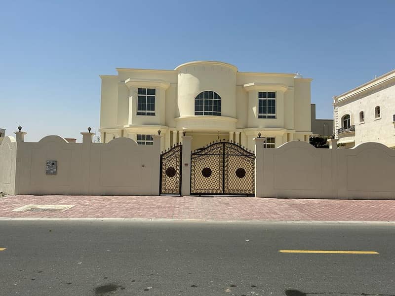 Villa for rent in Ajman, Al Raqayeb area, 20 thousand feet Two floors, very special location