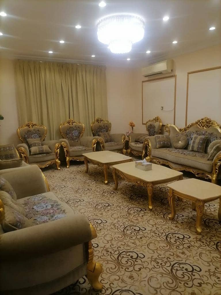 villa for rent in al hazaanah + 5 bedroom
