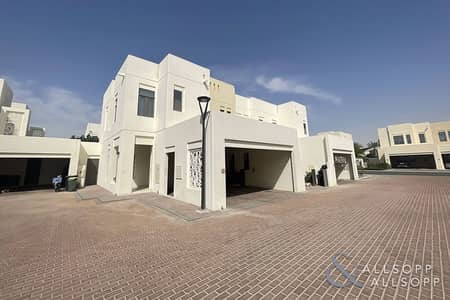 4 Bedroom Villa for Sale in Reem, Dubai - E Type | 4 Beds + Maids + Study| Exclusive
