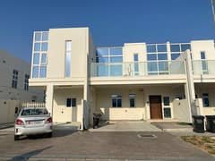 Fully Furnished | 4 Br Townhouse | Single Row For Rent