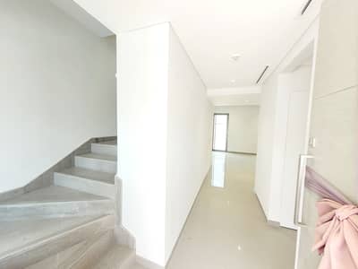 New 3bhk with maidroom, Rent 120k only