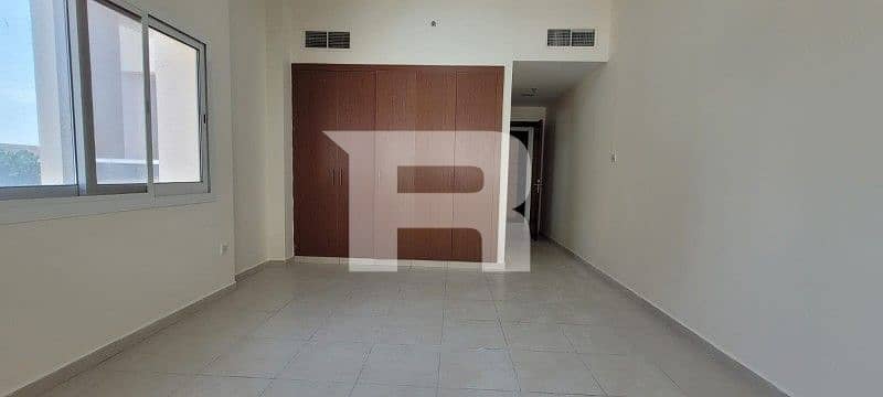 Large 2 BHK |Closed kitchen | High Floor