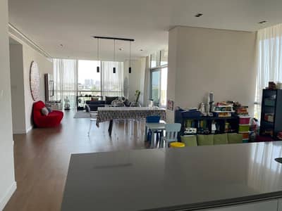 فلیٹ 3 غرف نوم للايجار في الوصل، دبي - شقة في بناية 16،سيتي ووك،الوصل 3 غرف 450000 درهم - 7419519