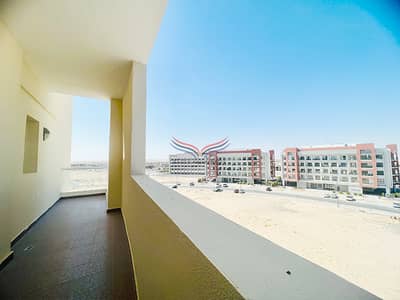 2 Bedroom Flat for Rent in Dubai South, Dubai - Spacious Unit | With Parking | Big Balcony