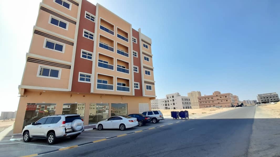 للبيع بناية بالجرف للبيع بناية بالجرف
