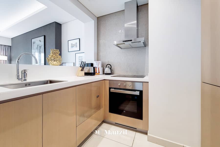 8 Kitchen Area