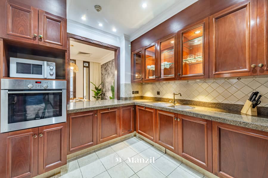 11 Kitchen Area