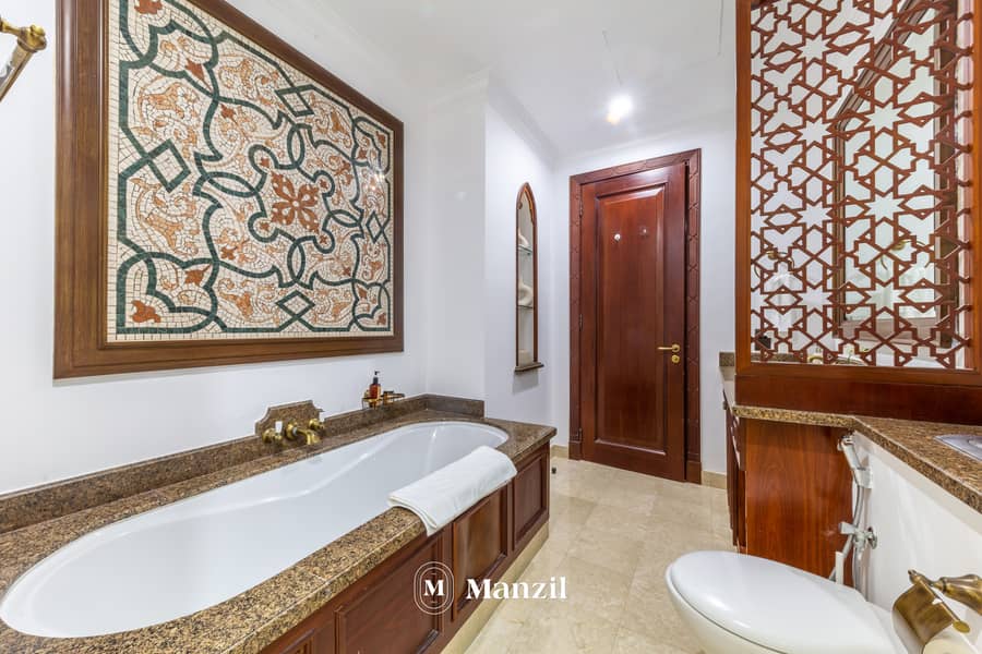 16 Bathroom Area