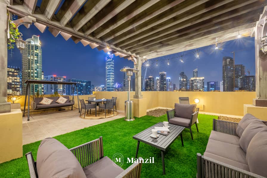 22 Outdoor Seating