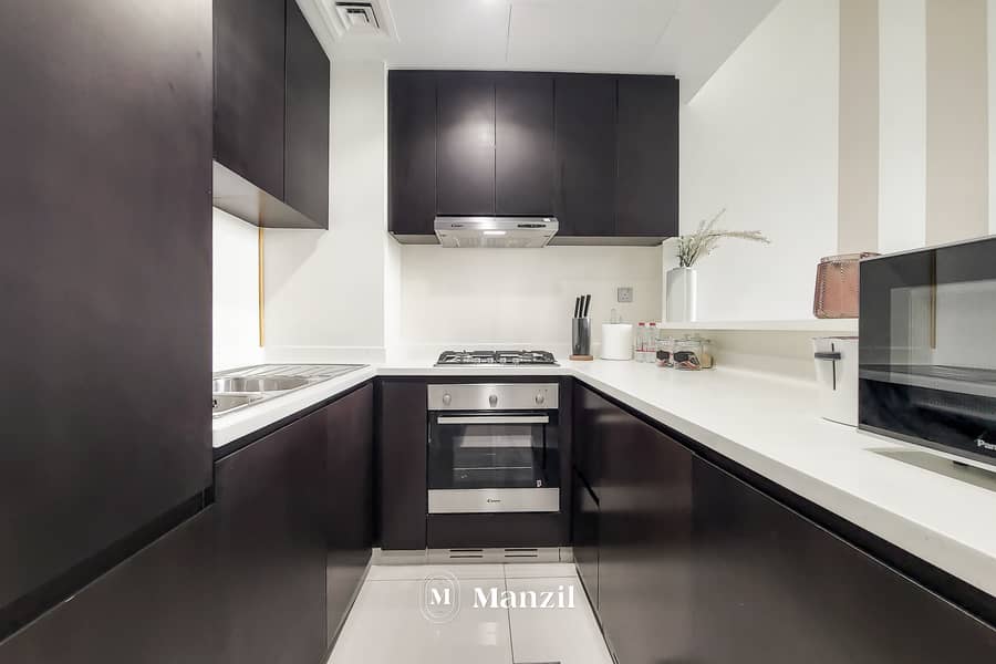 13 Kitchen Area