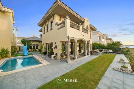 5 Bedroom Villa for Rent in Palm Jumeirah, Dubai - Property Building