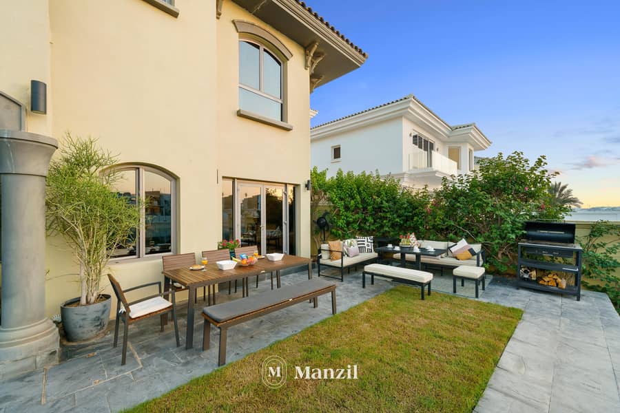 37 Outdoor Seating