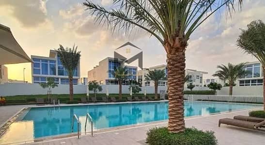 3 Bedroom Villa for Rent in DAMAC Hills 2 (Akoya by DAMAC), Dubai - Fully Furnished | middile | One Month Free |