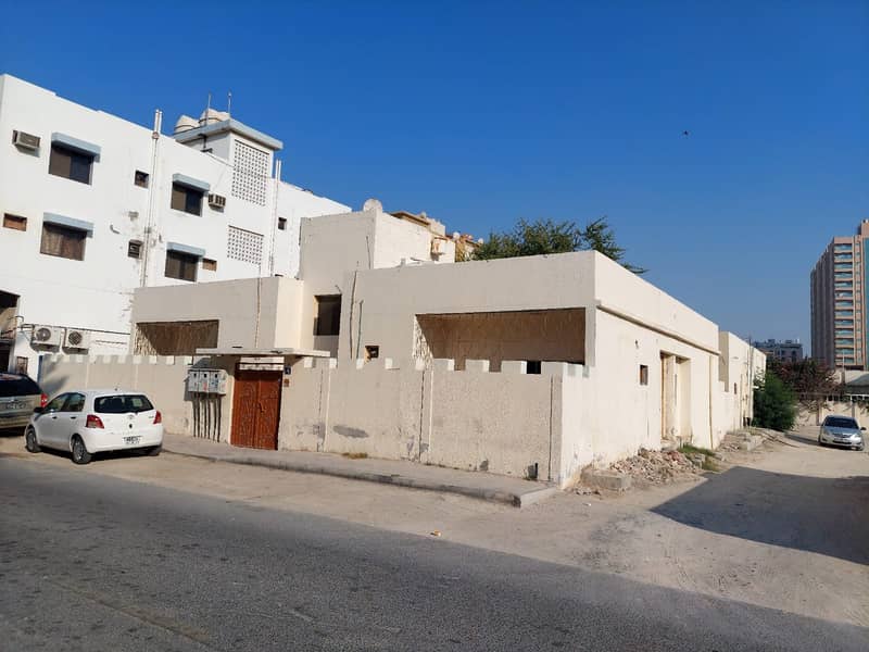 free hold all nationalities  Arabic hosue near corniche great opportunity divided officially to 2 houses