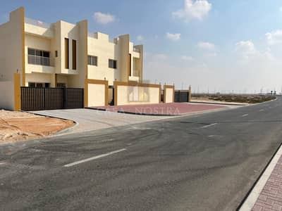 Twin Villas attached together  in Jebel Ali Hills- Saih Shuaib
