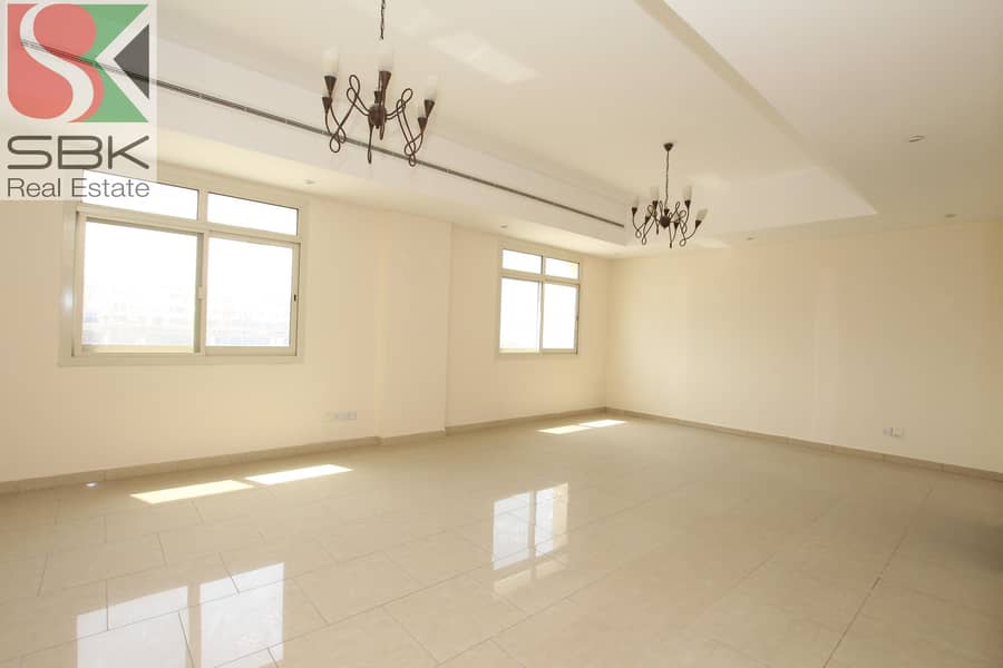 شقة في شارع السطوة،السطوة 2 غرف 72000 درهم - 6913590
