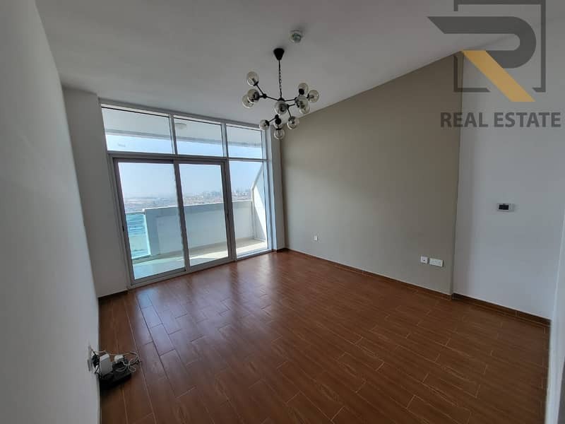 Vacant |Bright| Balcony l Hot deal