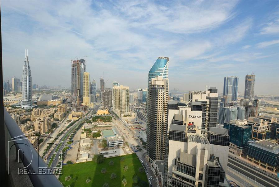 High Floor Unit Panoramic views of Dubai