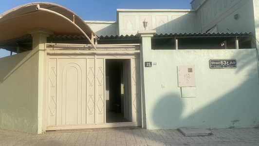 Four-bedroom master house in Al-Ghafia