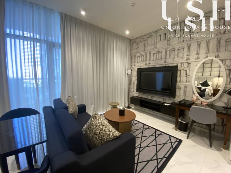 Elegant Interiors Fully Furnished With Pool Views Elegant Interiors Fully Furnished With Pool Views