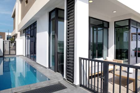 5 Bedroom Villa for Sale in Mina Al Arab, Ras Al Khaimah - 5BR Villa With Pool And Sea View