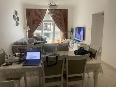 2-bed apartment, canal view, fully furnished