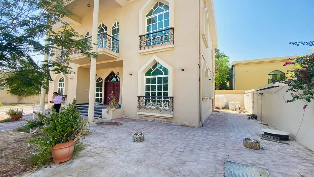 5 Bedroom Villa Available For Rent In Al Barsha 3