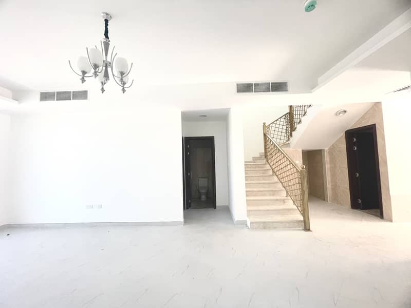 Вилла в Мирдиф，Мирдиф Тюлип, 3 cпальни, 125000 AED - 7470393