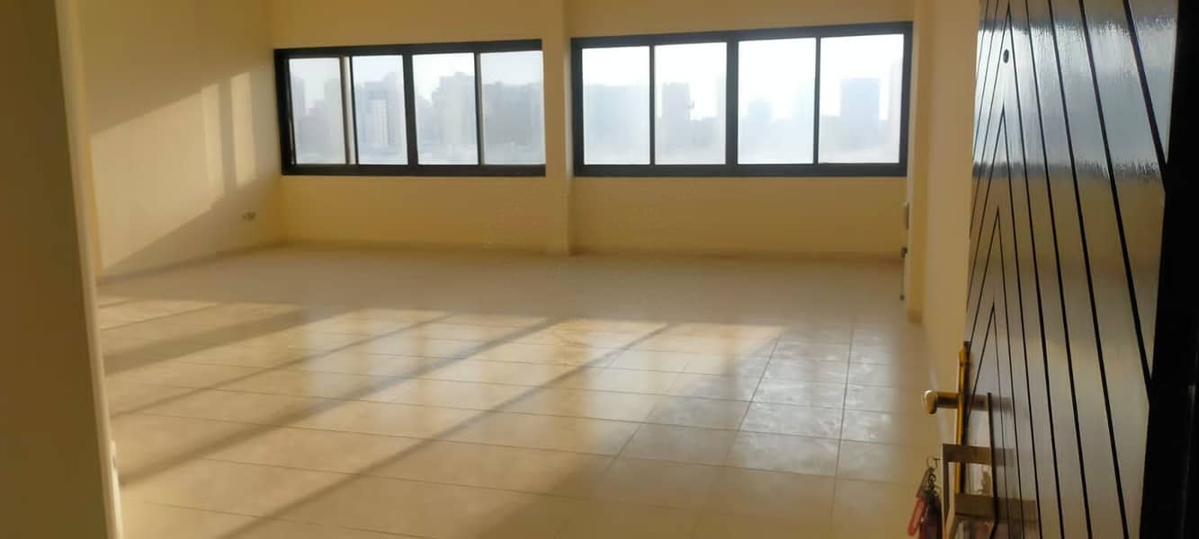 spacious 4 Bedroom Flat available in Najda street, Direct  from owner (No Commission)