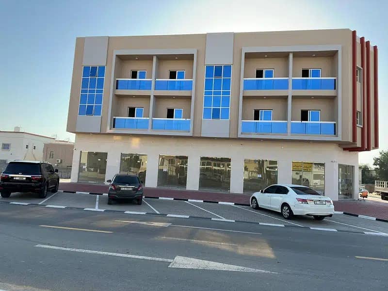 Apartment for rent in a building in Al Rawda 1, the first inhabitant, close to services, a hall and large rooms
