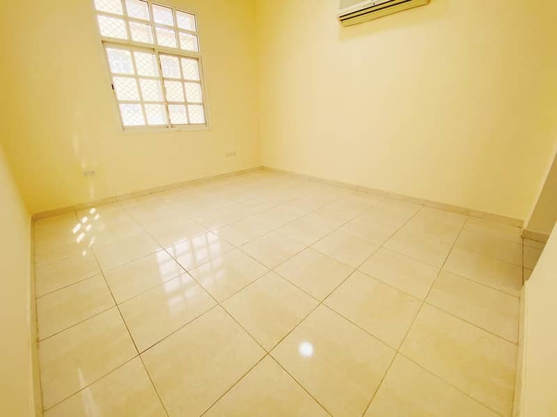 Excellent studio in Baniyas East close to Al Rai Restaurant for rent monthly