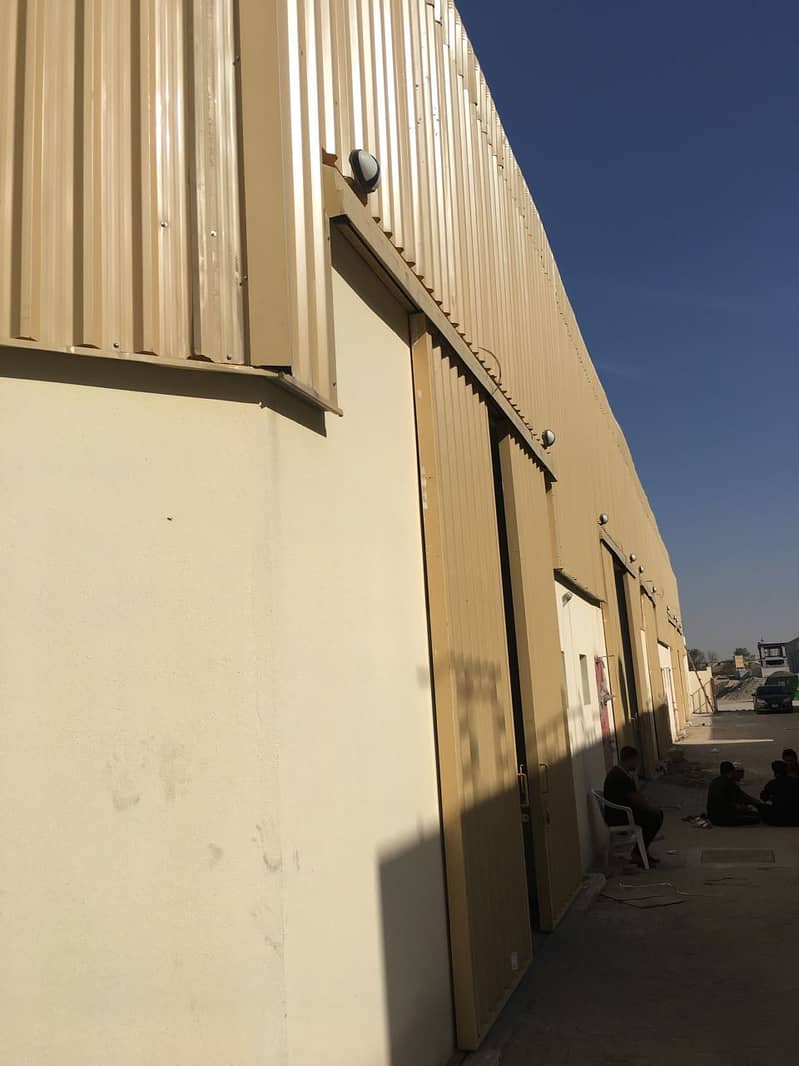 For sale in Sharjah, the old Saja'a industrial area, 10 warehouses