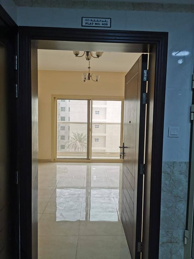 For rent an apartment in Al Nabba area in Sharjah . Central air conditioning . Central air conditioning