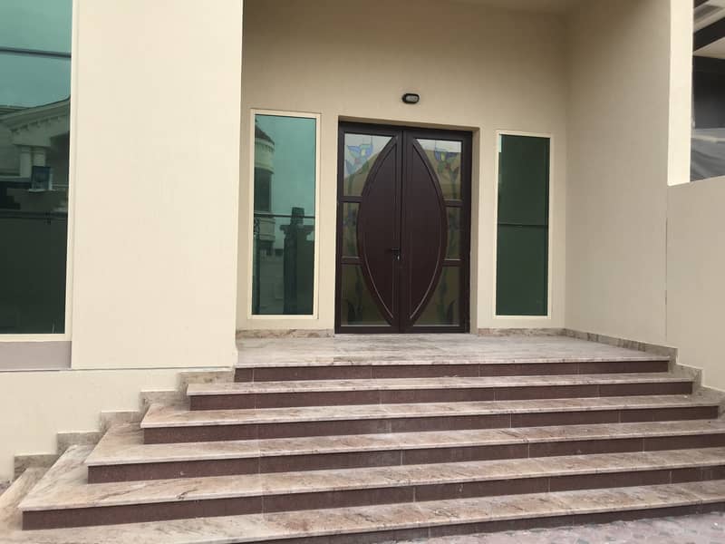 فیلا في شرقان 5 غرف 1850000 درهم - 7490899 فیلا في شرقان 5 غرف 1850000 درهم - 7490899